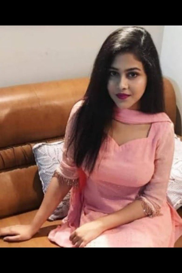 Pune call girl